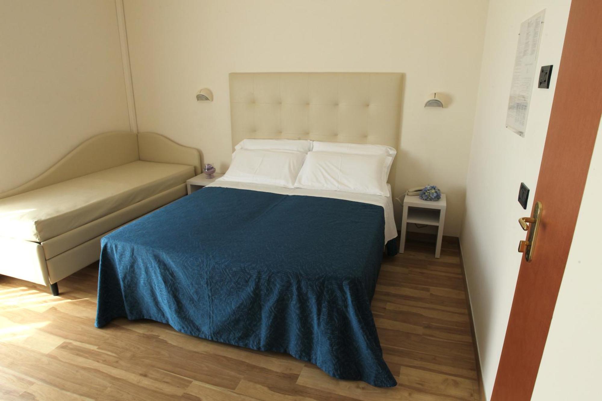 Hotel Bella Igea Белариа-Игеа Марина Стая снимка
